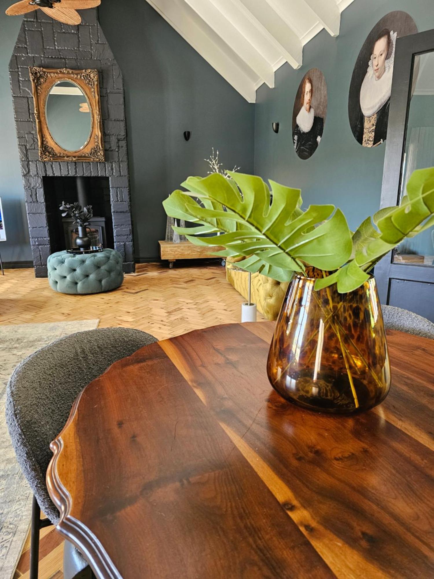 Die Heerenhuys Guest Suites Stellenbosch Dış mekan fotoğraf