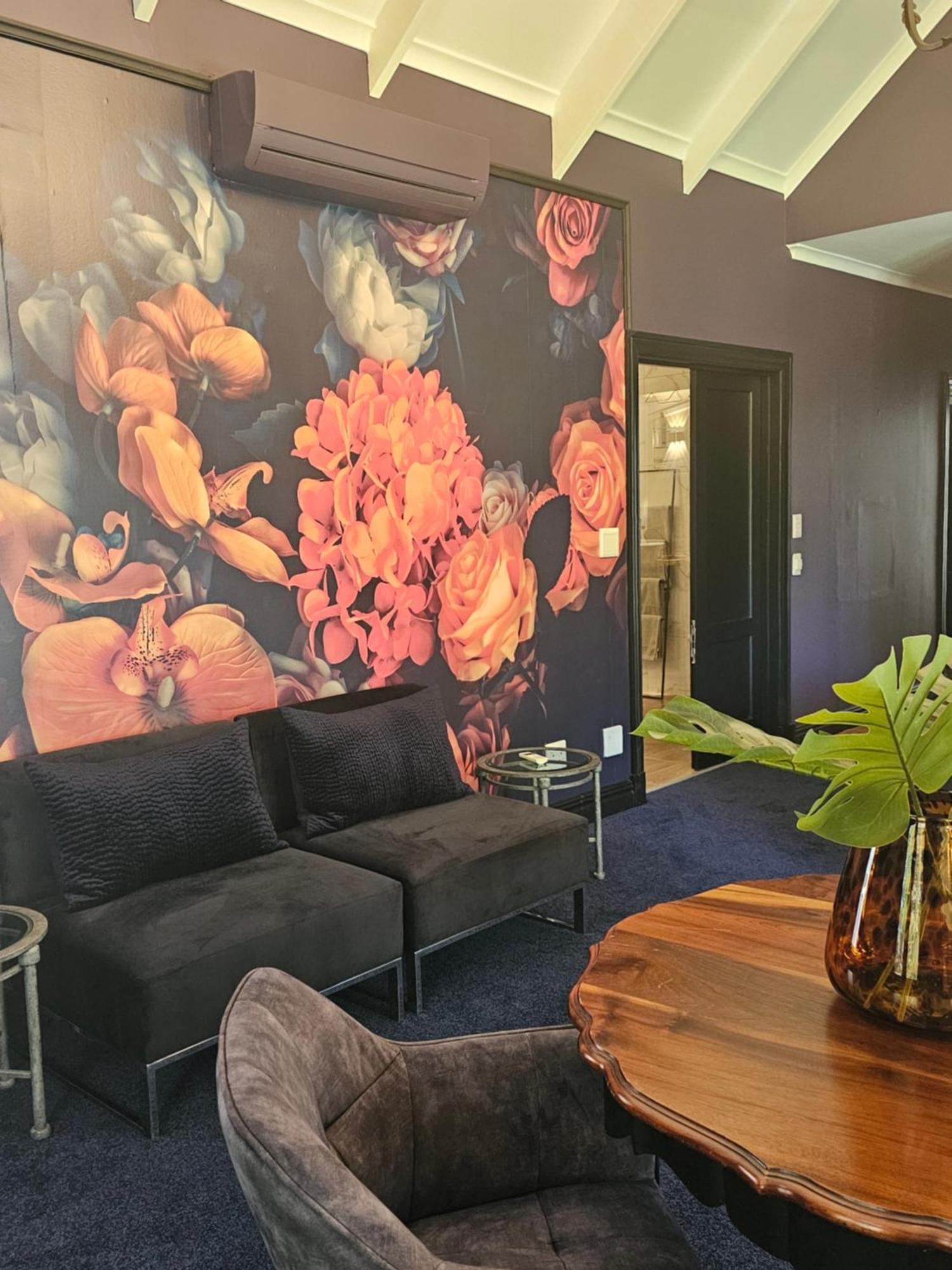 Die Heerenhuys Guest Suites Stellenbosch Dış mekan fotoğraf